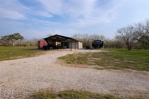 1655 County Road 412 Stockdale TX 78160