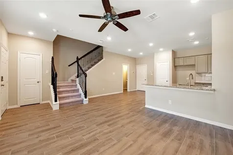 8016 Scanlan Trail Missouri City TX 77459