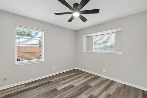 7626 Verdinell Street Baytown TX 77521