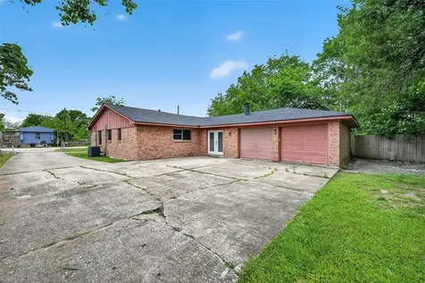 7626 Verdinell Street Baytown TX 77521