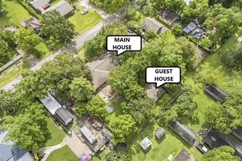 211 S Iowa Avenue League City TX 77573