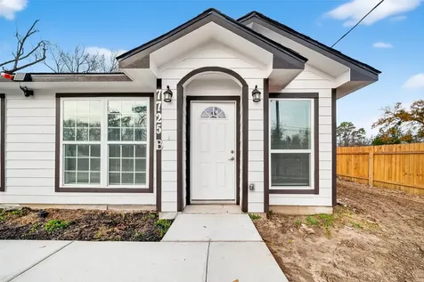 7725 Hoffman Street B Houston TX 77016