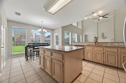 5911 Indian Hills Ln Lane Sugar Land TX 77479