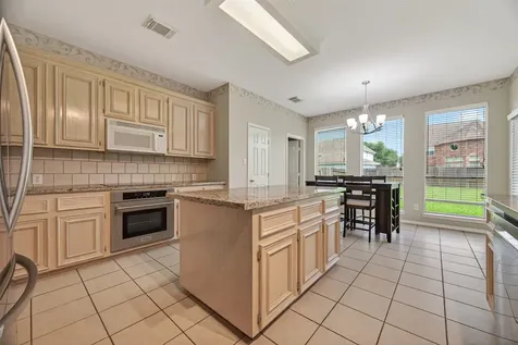 5911 Indian Hills Ln Lane Sugar Land TX 77479