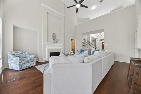 5911 Indian Hills Ln Lane Sugar Land TX 77479