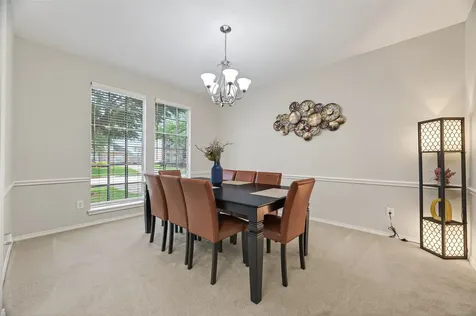 5911 Indian Hills Ln Lane Sugar Land TX 77479