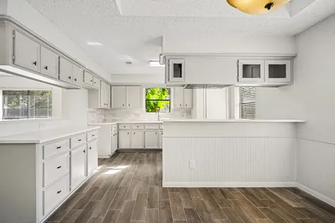 206 Forest Oaks Lane Lake Jackson TX 77566