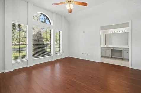206 Forest Oaks Lane Lake Jackson TX 77566