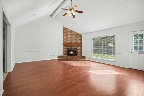 206 Forest Oaks Lane Lake Jackson TX 77566
