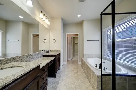 13207 Lone Creek Lane Pearland TX 77584