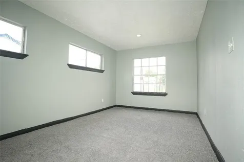 4815 Sayers Street Houston TX 77026