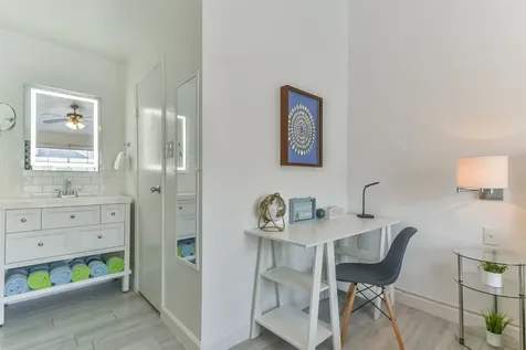 3506 Cove View Boulevard 1612 Galveston TX 77554
