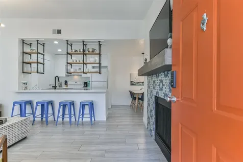 3506 Cove View Boulevard 1612 Galveston TX 77554