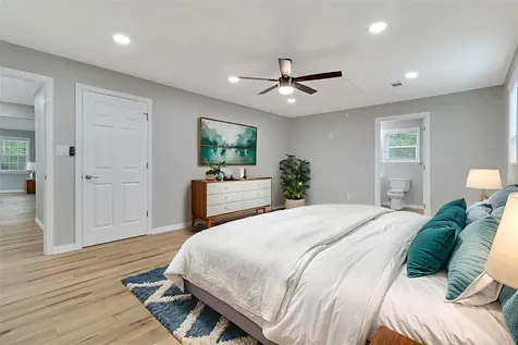172 Pine Needle Street Onalaska TX 77360