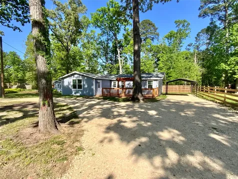 172 Pine Needle Street Onalaska TX 77360