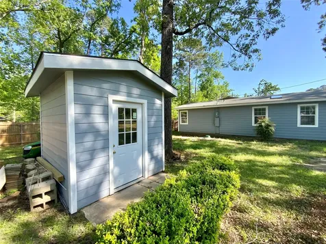 172 Pine Needle Street Onalaska TX 77360