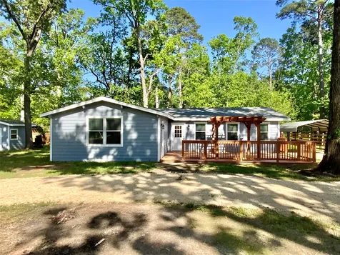 172 Pine Needle Street Onalaska TX 77360