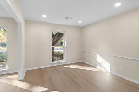 9610 Meadowglen Lane Houston TX 77063