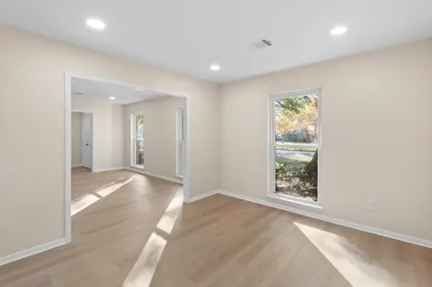 9610 Meadowglen Lane Houston TX 77063