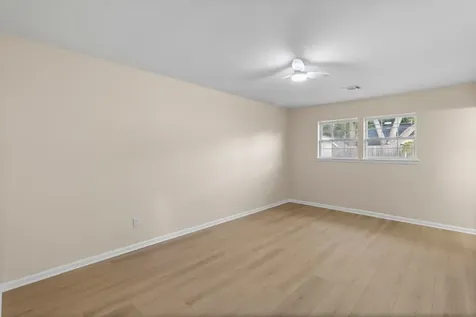 9610 Meadowglen Lane Houston TX 77063