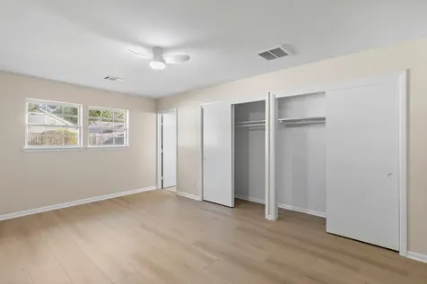 9610 Meadowglen Lane Houston TX 77063