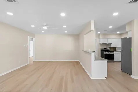 9610 Meadowglen Lane Houston TX 77063