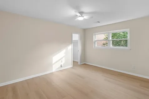 9610 Meadowglen Lane Houston TX 77063