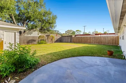 9610 Meadowglen Lane Houston TX 77063