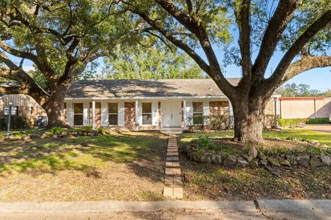 9610 Meadowglen Lane Houston TX 77063