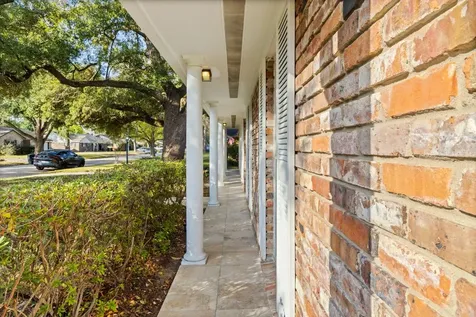 9610 Meadowglen Lane Houston TX 77063