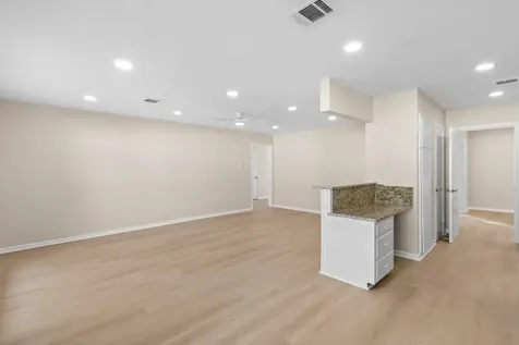 9610 Meadowglen Lane Houston TX 77063