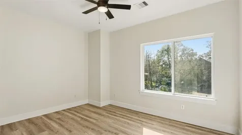 1315 Knight Street 2 Houston TX 77022