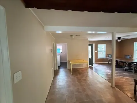 303 Magnusson Avenue Palacios TX 77465