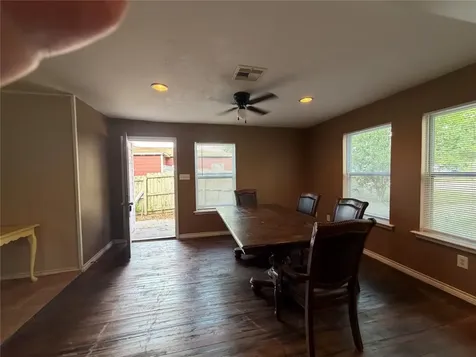 303 Magnusson Avenue Palacios TX 77465
