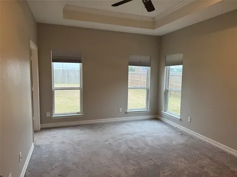 717 High Oaks Bellville TX 77418