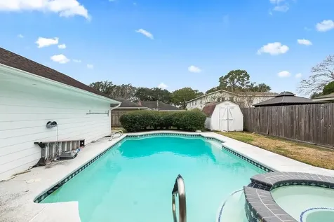 2718 Lufkin Lane Deer Park TX 77536