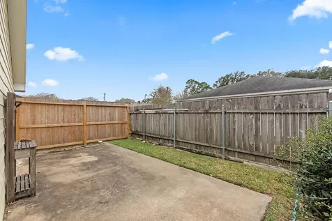 2718 Lufkin Lane Deer Park TX 77536
