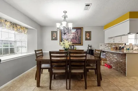 2718 Lufkin Lane Deer Park TX 77536