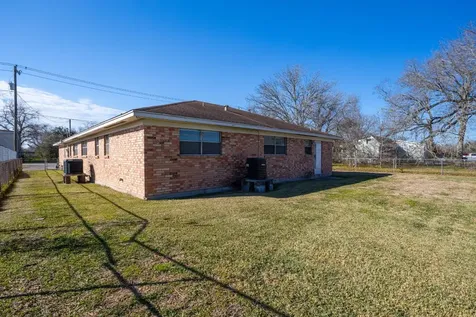 118 Johnson Street B La Marque TX 77568