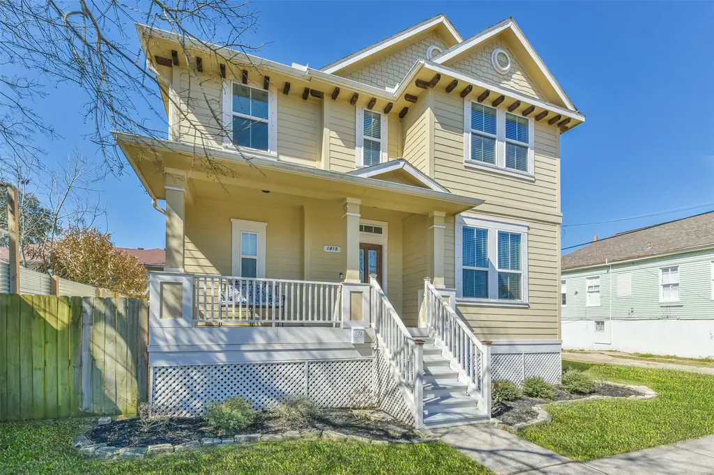 1815 28th Street Galveston TX 77550