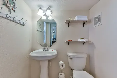 1815 28th Street Galveston TX 77550