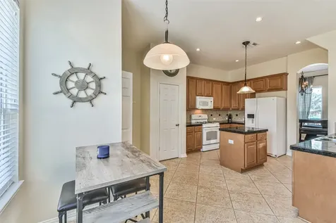 1815 28th Street Galveston TX 77550