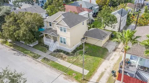 1815 28th Street Galveston TX 77550