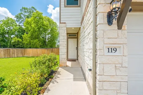 119 Skyshine Court Conroe TX 77304