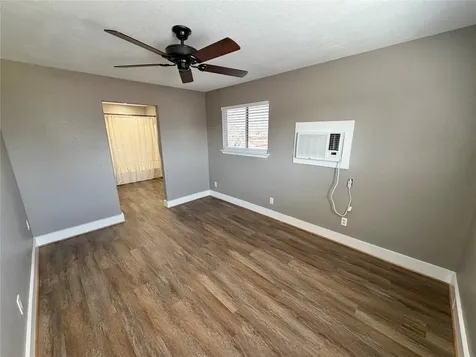 1415 Avenue E Danbury TX 77534