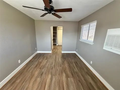 1415 Avenue E Danbury TX 77534