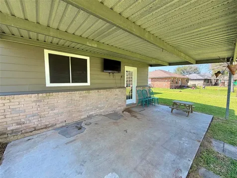 1415 Avenue E Danbury TX 77534