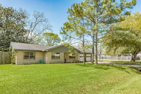 5516 Avenue M 1/2 Santa Fe TX 77510
