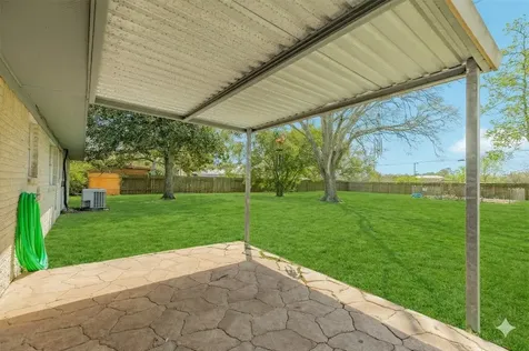 5516 Avenue M 1/2 Santa Fe TX 77510