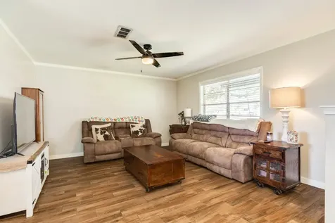 5516 Avenue M 1/2 Santa Fe TX 77510